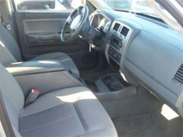 2006 Dodge Dakota SLT 4dr Quad Cab 4WD SB